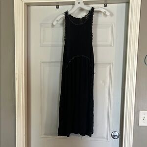 Black Sleeveless Dress
